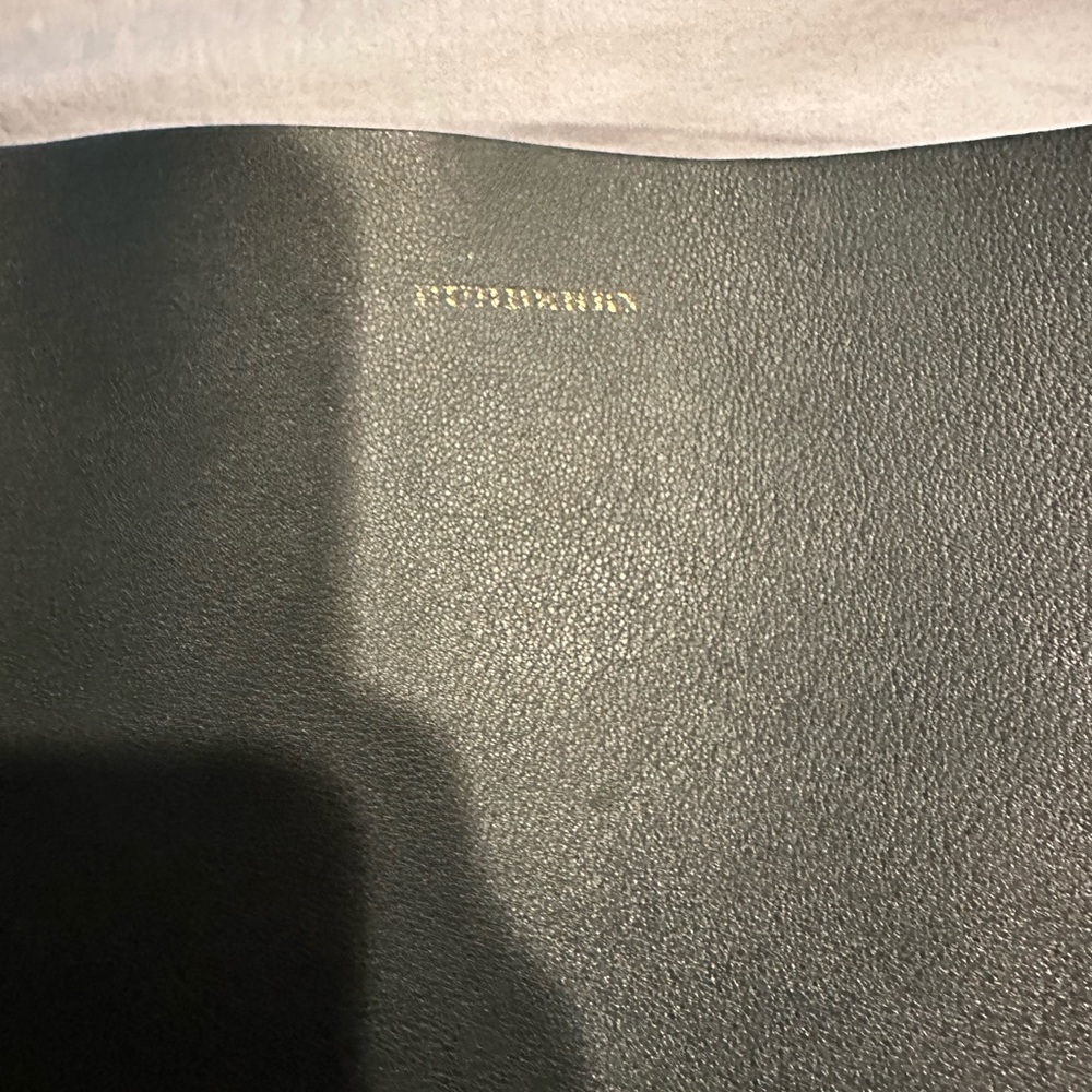 Burberry Bag Like New